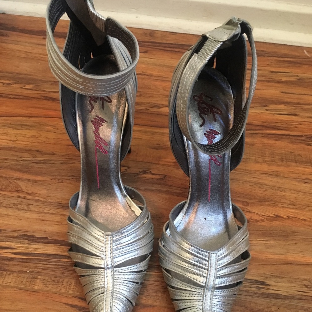 Silver Heels - image 1